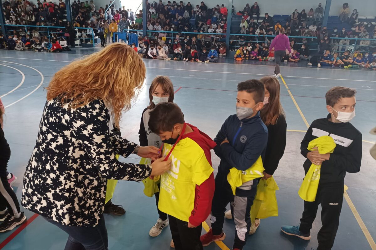 El Ayuntamiento de Maracena premia a los participantes en sus Juegos Lúdicos-Deportivos, que han fomentado la deportividad y el juego en equipo