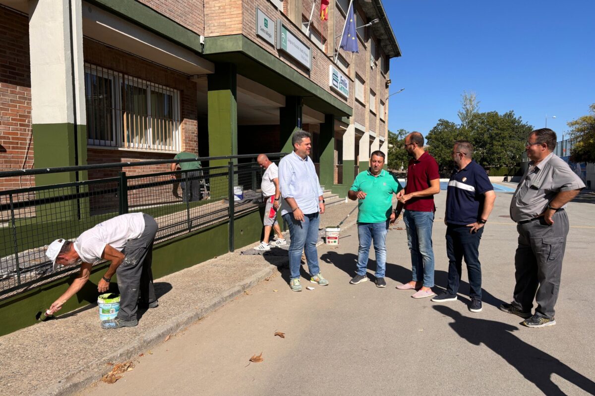 El Ayuntamiento realiza mejoras en los centros educativos de Maracena para el nuevo curso