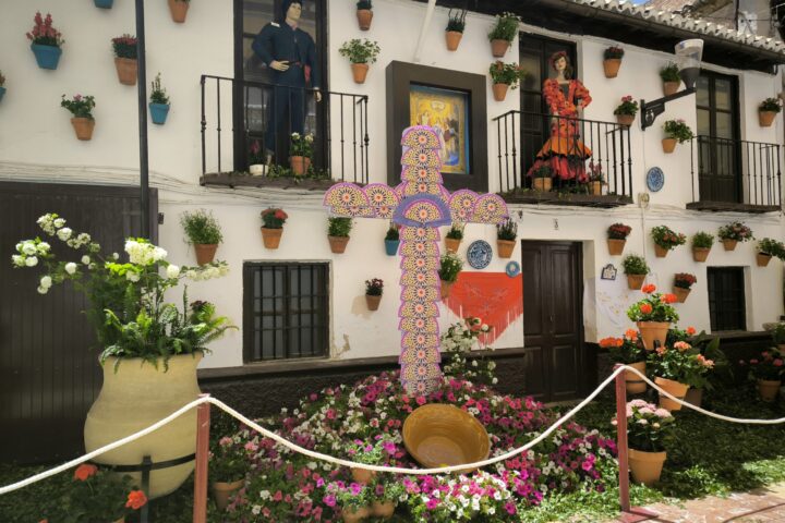 BANDO: CRUCES DE MAYO 2026