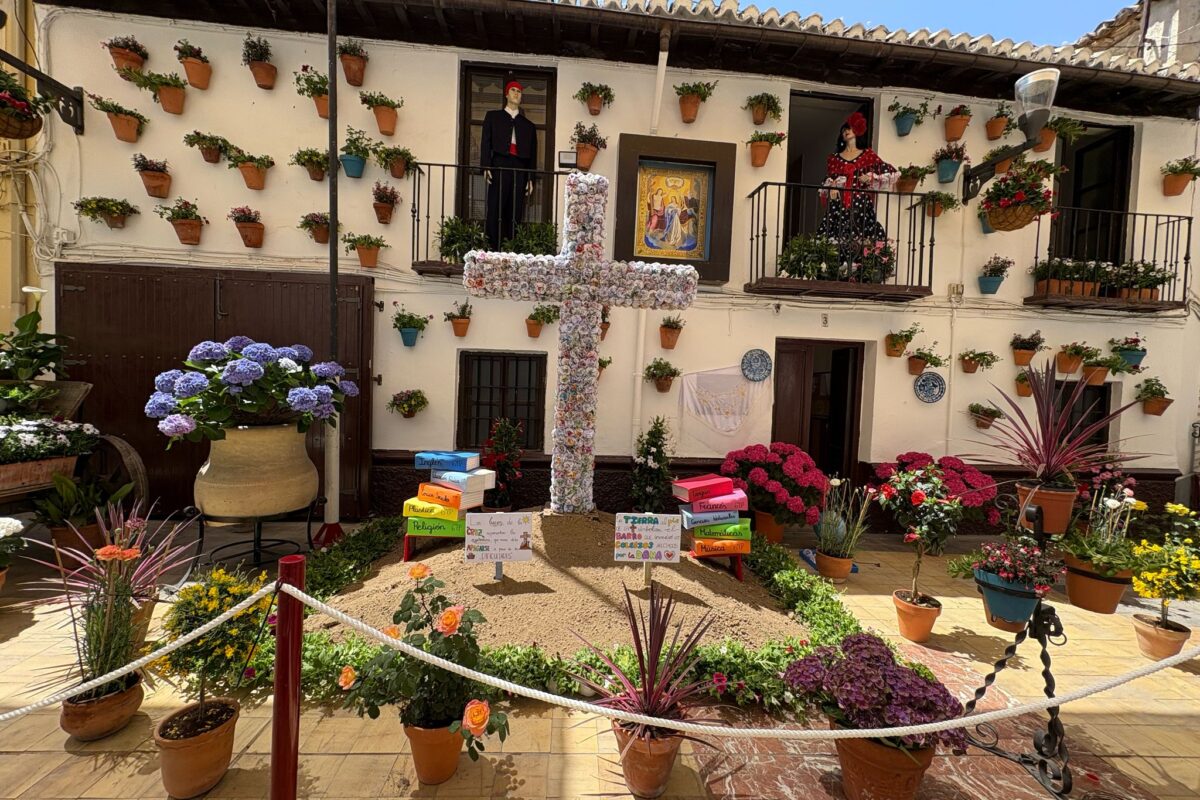 Maracena se llena de color y tradición con la celebración de las Cruces de Mayo 2025