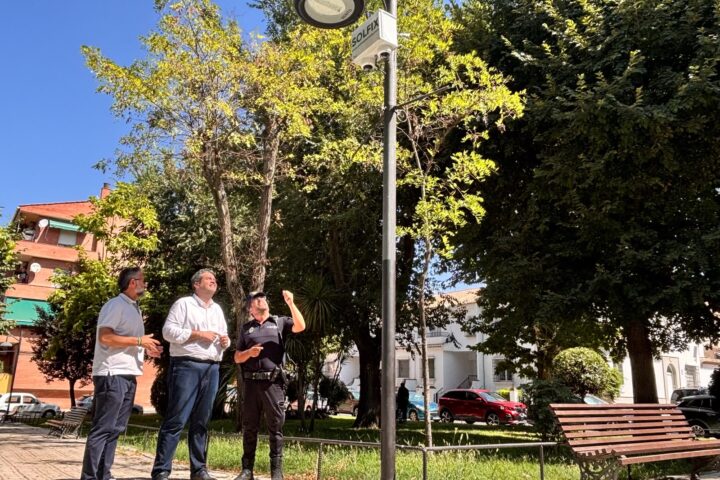 El Ayuntamiento de Maracena instala nuevas cámaras de videovigilancia en plaza Al-Ándalus
